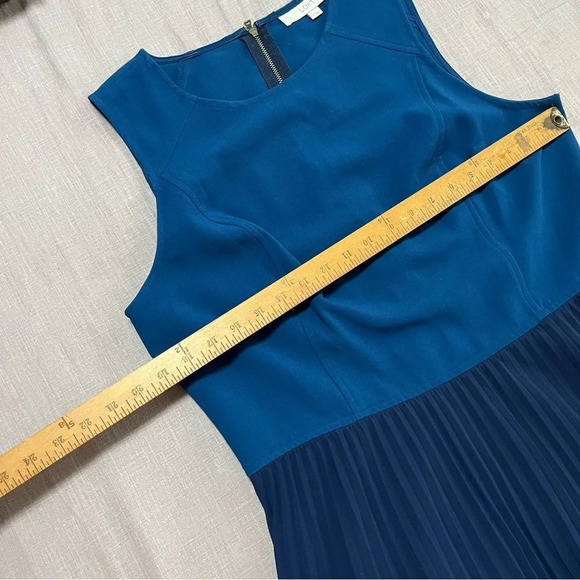 Ann Taylor Loft Teal Blue Navy Combo Dress Pleated Size 14 Party Holiday - Picture 7 of 8
